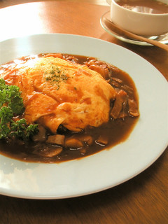 カレー風味ライス*チーズinオムライス*-レシピのメイン写真