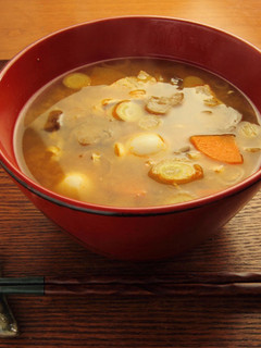 デミグラスソース入り豚汁【天狗缶詰】-レシピのメイン写真