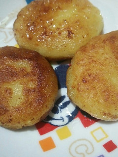 醤油バターのじゃがいももち。-レシピのメイン写真