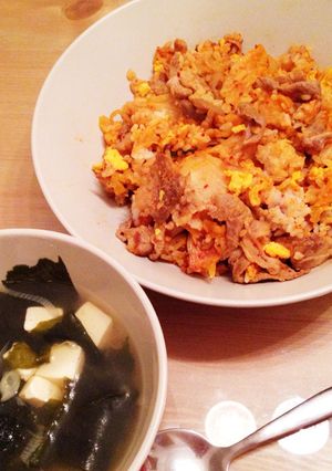 【韓国風】豚キムチ炒飯&わかめスープ定食-レシピのメイン写真