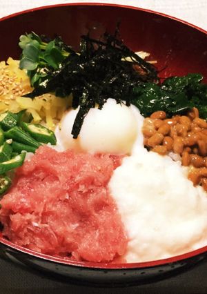 スタミナ満点!ネバネバ丼-レシピのメイン写真