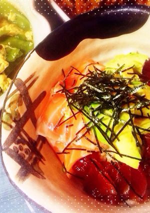 山盛りアボガドの漬けマグロ&サーモン丼♪-レシピのメイン写真
