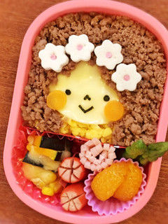 キャラ弁☆お花の女の子☆そぼろ弁当-レシピのメイン写真