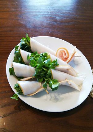 カイワレのハム巻き♡簡単すぎる！-レシピのメイン写真