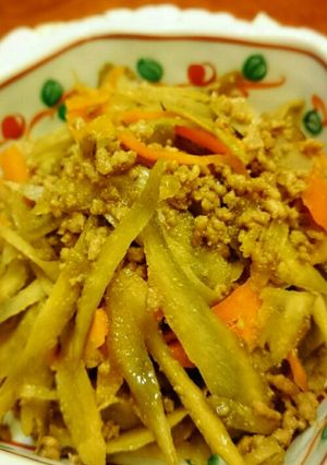 ささがきごぼうと人参.ひき肉の甘辛炒め-レシピのメイン写真