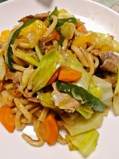 お肉と野菜たっぷり♪焼きうどん-レシピのメイン写真