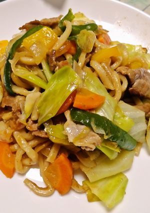 お肉と野菜たっぷり♪焼きうどん-レシピのメイン写真