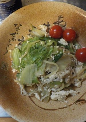 レタスと豆腐の簡単ピリ辛炒め-レシピのメイン写真