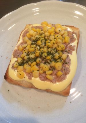 簡単で適当なツナマヨコーンパン-レシピのメイン写真