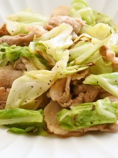 豚こま肉とキャベツの醤油こしょう炒め♡-レシピのメイン写真