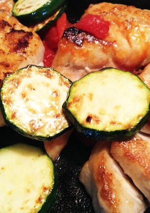 ズッキーニと鶏肉のトマト風味 簡単-レシピのメイン写真