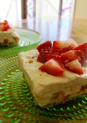 Strawberry Squares-レシピのメイン写真