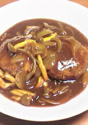 市販のルーを使った♪簡単煮込みハンバーグ-レシピのメイン写真