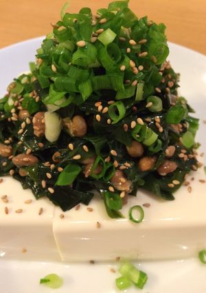 冷奴に飽きたら…わかめ納豆豆腐♩-レシピのメイン写真