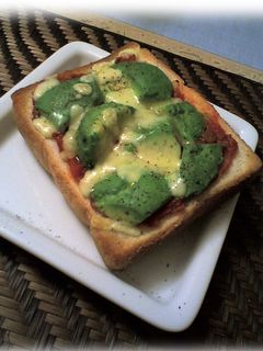 アボカドトースト-レシピのメイン写真