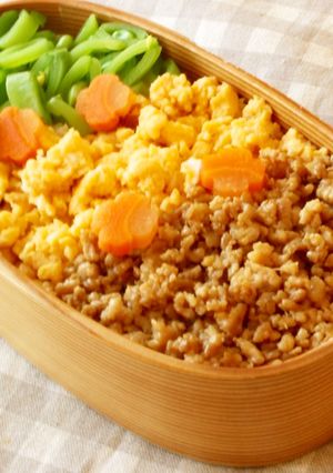 甘酒で作る！ふんわり甘い♪そぼろ弁当-レシピのメイン写真