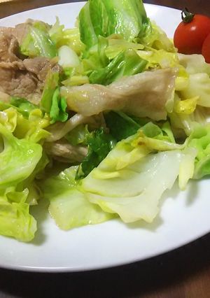 春キャベツと豚肉のガリバタ醤油炒め☆-レシピのメイン写真