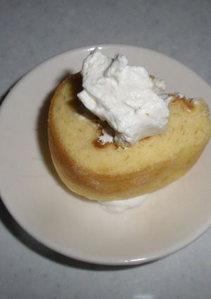 簡単ロールケーキ(型：ティッシュ箱)-レシピのメイン写真