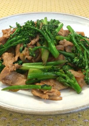 スティックブロッコリーと豚肉炒め-レシピのメイン写真