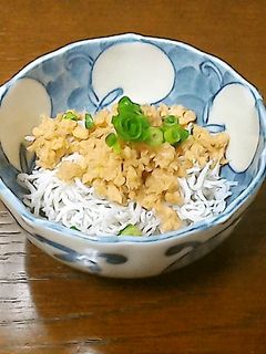 しらすの鶏挽肉味噌 ご飯のお供に♪-レシピのメイン写真