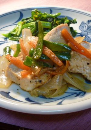 香味野菜オイル漬けで柔らか鶏胸肉のソテー-レシピのメイン写真