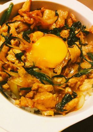 豚コマ肉のスタミナ丼-レシピのメイン写真