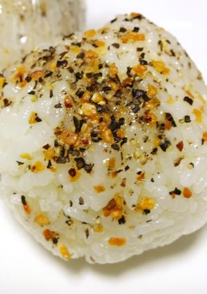 味塩胡椒+ガーリックで焼肉用おにぎり-レシピのメイン写真
