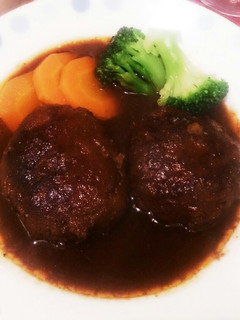 煮込みハンバーグ-レシピのメイン写真