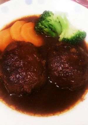 煮込みハンバーグ-レシピのメイン写真
