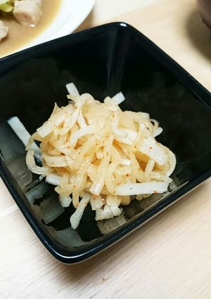 おかずにおつまみに！うまうまピリ辛大根♪-レシピのメイン写真
