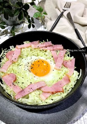 ベーコンとキャベツの巣篭もり-レシピのメイン写真