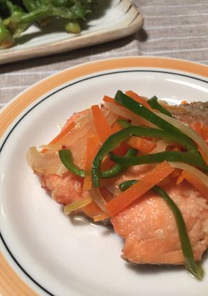 塩だしポン酢でさっぱり！鮭の南蛮漬け-レシピのメイン写真