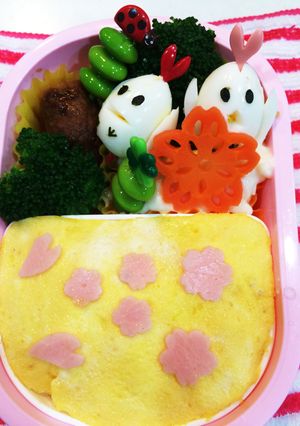 桜 花見 うずらニワトリ 遠足 キャラ弁-レシピのメイン写真
