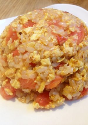 トマト丸ごと！トマ玉サラダ炒飯☆-レシピのメイン写真
