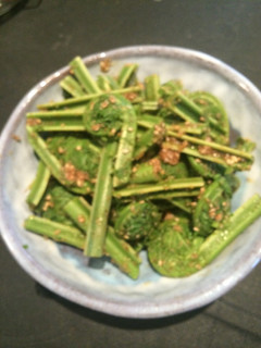 こごみの胡麻和え-レシピのメイン写真