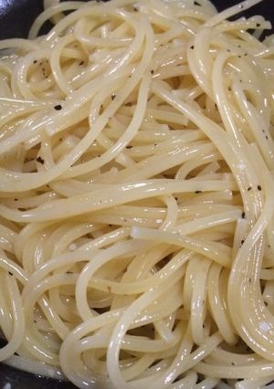 鍋で、パスタ(ペペロンチーノ)-レシピのメイン写真