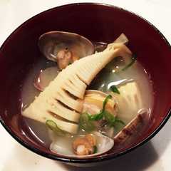 รูปของ 春たっぷり☆筍とアサリのお味噌汁