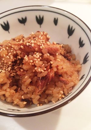 お魚缶詰でウマウマ炊き込みご飯♪-レシピのメイン写真
