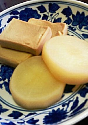 出汁が美味しい！大根と高野豆腐の煮物*-レシピのメイン写真