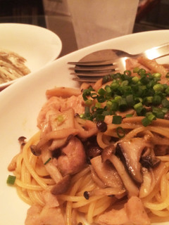 簡単!鶏肉ときのこの柚子胡椒パスタ-レシピのメイン写真