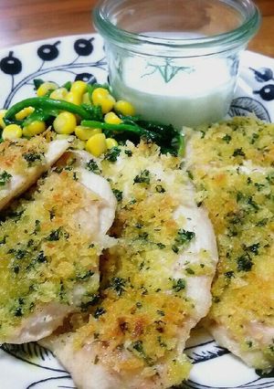 鶏ムネ肉のパン粉焼き♪ディルソース-レシピのメイン写真