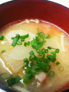 手軽に作れるなんチャって豚汁-レシピのメイン写真