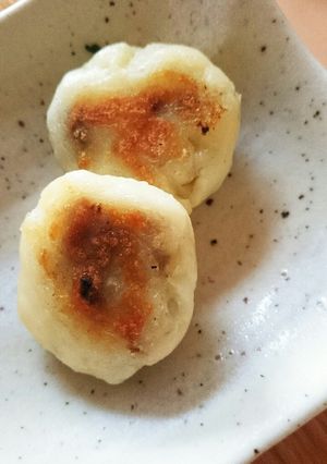 じゃが餅in甘辛こま切れ肉 節約-レシピのメイン写真