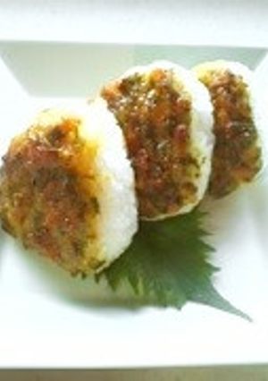 ご飯のおとも♡しそみそ焼きおにぎり♪-レシピのメイン写真