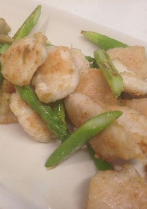 しっとりムネ肉とアスパラのバター炒め-レシピのメイン写真