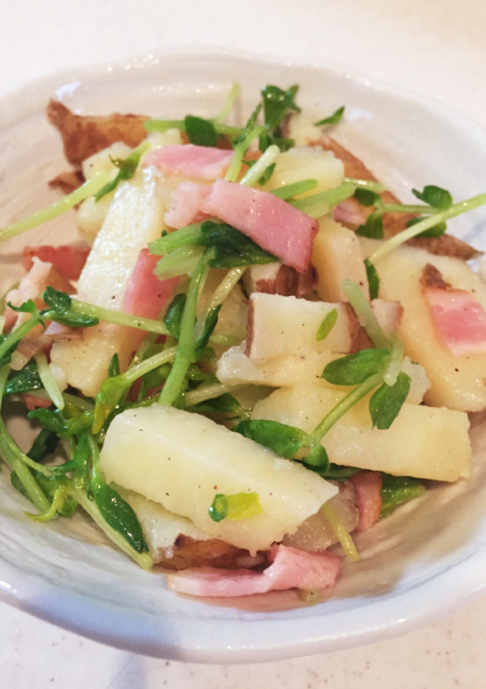 新じゃがと豆苗の炒め物♬-レシピのメイン写真