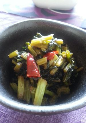 かぶの葉の胡麻油炒め(2種類)-レシピのメイン写真