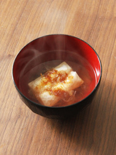 おもちと鰹節だけのお雑煮-レシピのメイン写真
