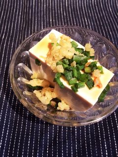 天かすのせ冷奴-レシピのメイン写真