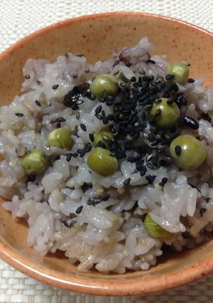 炊飯器で簡単！グリンピース雑穀ごはん-レシピのメイン写真